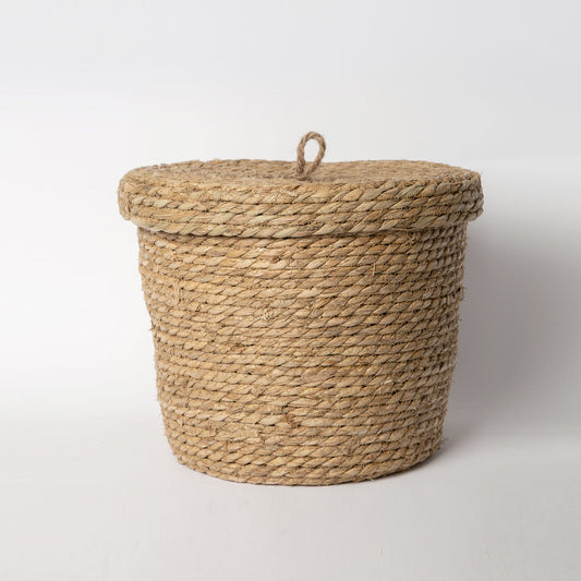 830 - Seagrass Basket with lid