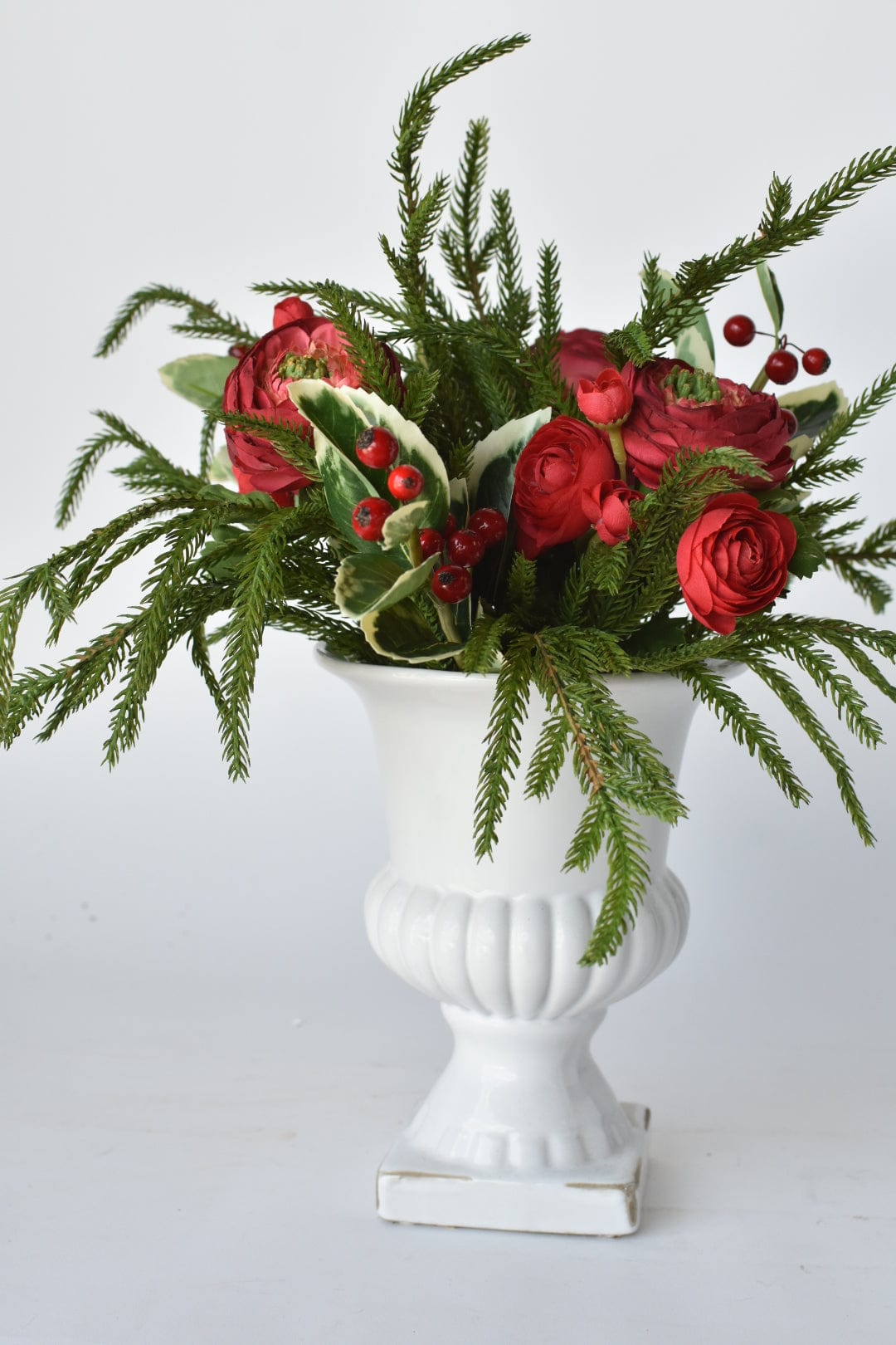 Red Ranunculus/Holly/Norfolk Pine Drop In X01