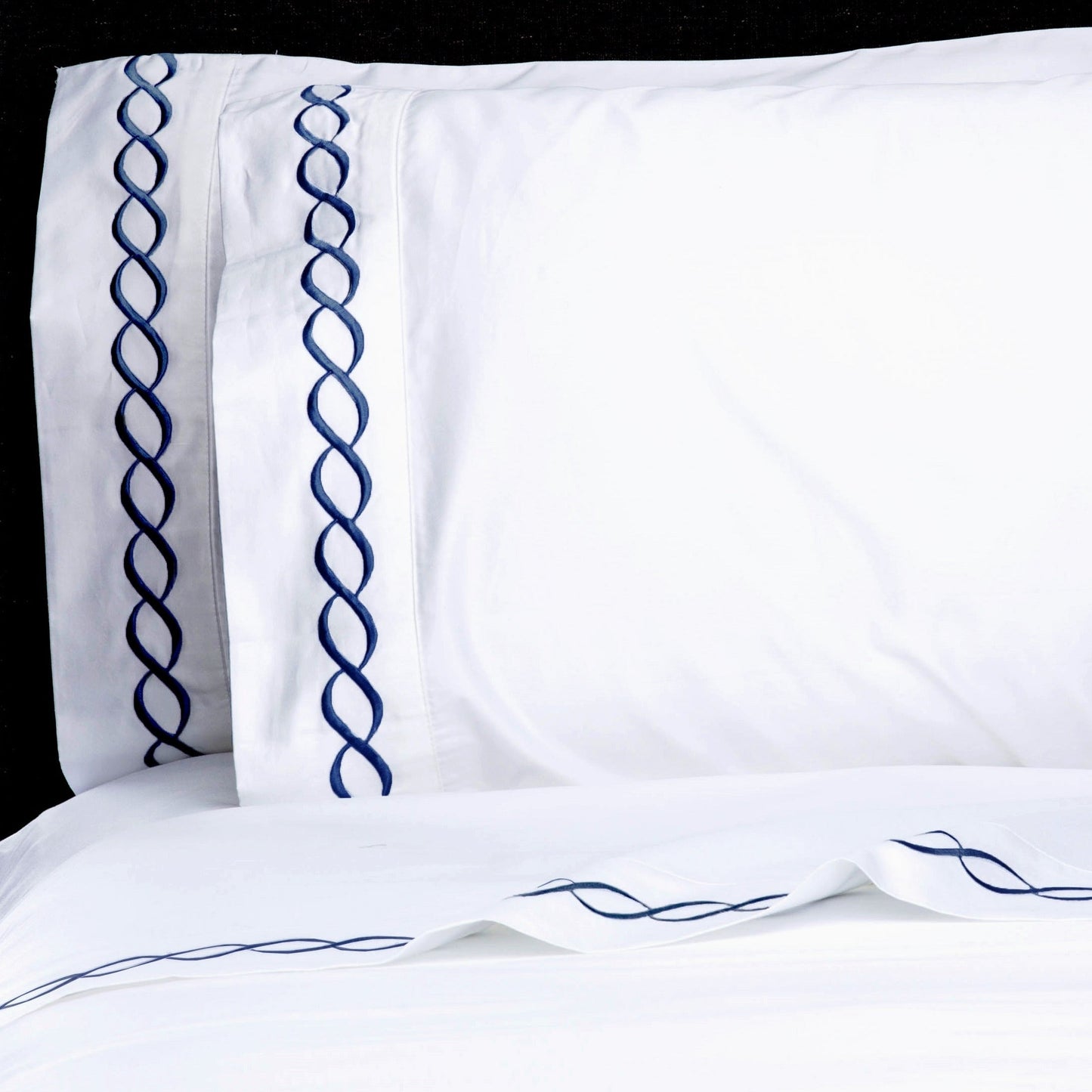 600 Thread Count Rope Embroidered Pillowcase Pair