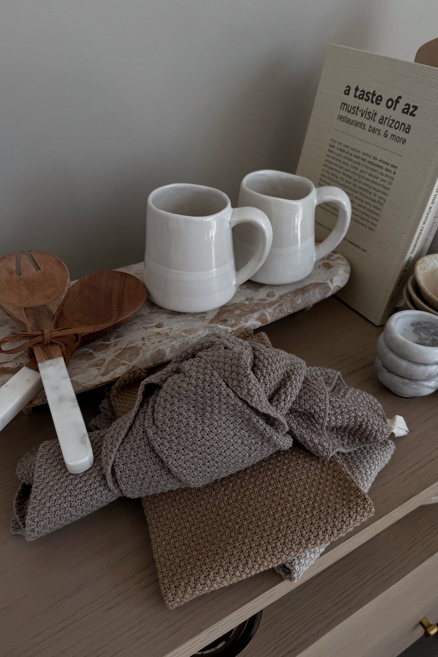 Sonnet Stoneware Coffee Mug - Matte White/ Glossy White - Set of 4